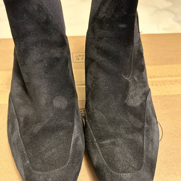 Shoes - Picture 5 of 10